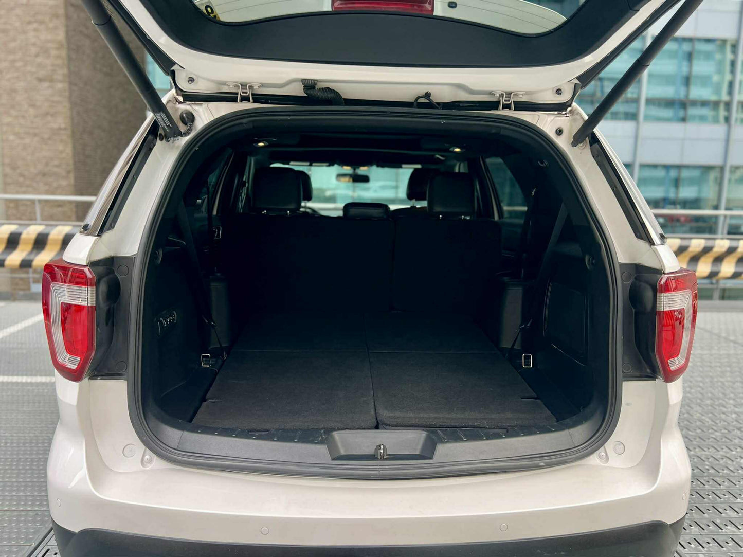 2017 Ford Explorer 2.3 Ecoboost Limited 4x2, Automatic, Gas