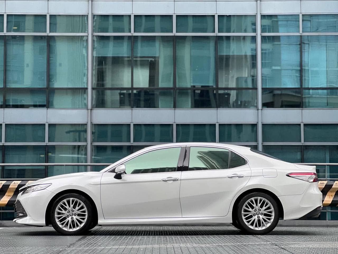 2020 Toyota Camry 2.5 V, Automatic, Gas