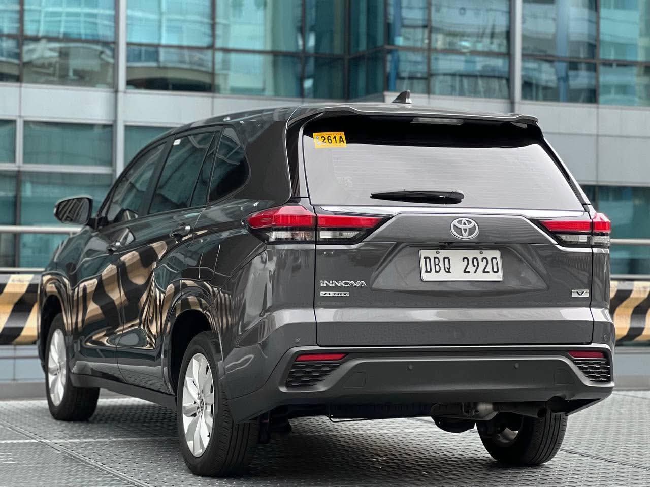2025 Toyota Innova Zenix 2.0 V, Automatic, Gas