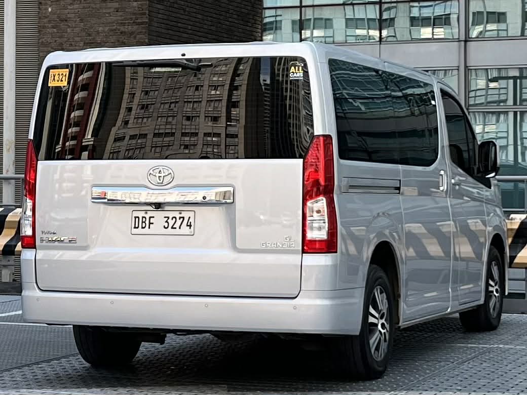 2021 Toyota Hiace Gl Grandia 2.8, Manual, Diesel