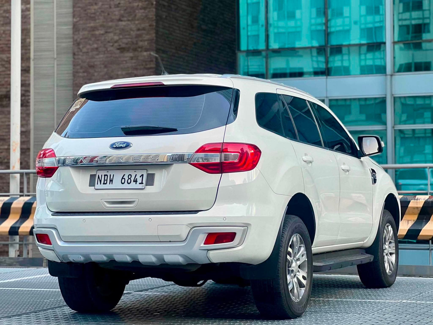 2016 Ford Everest Trend 2.2, Automatic, Diesel