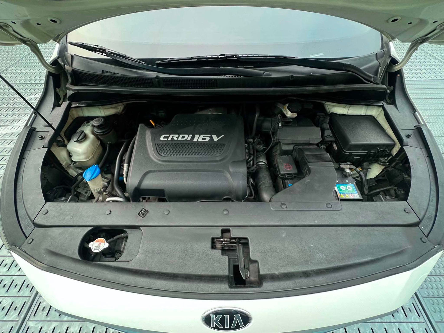 2016 Kia Carnival 2.2, Automatic, Diesel
