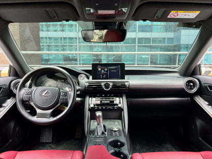 2023 Lexus IS300H Hybrid 2.0, Automatic, Gas