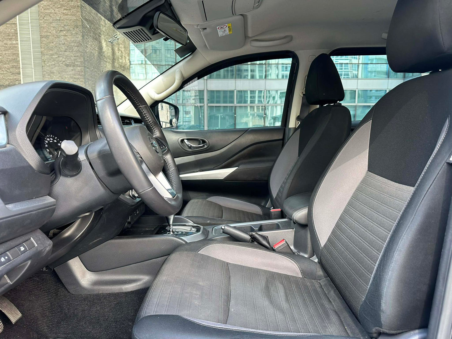 2024 Nissan Navara 2.5 VE Calibre, Automatic, Diesel