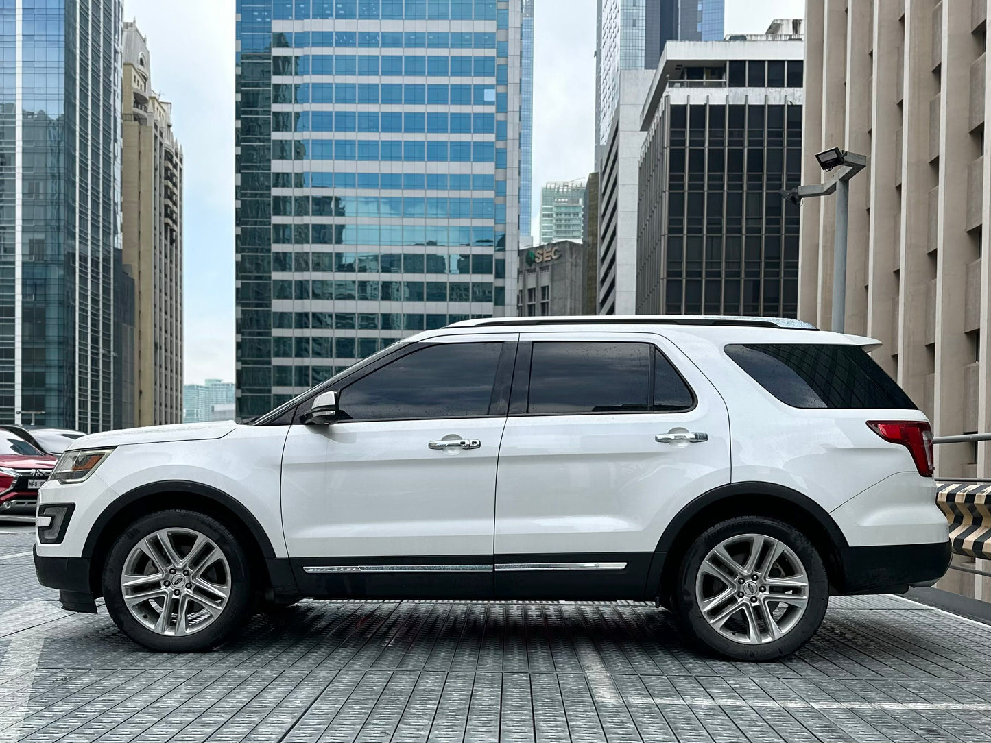 2016 Ford Explorer 2.3 Ecoboost 4x2, Automatic, Gas