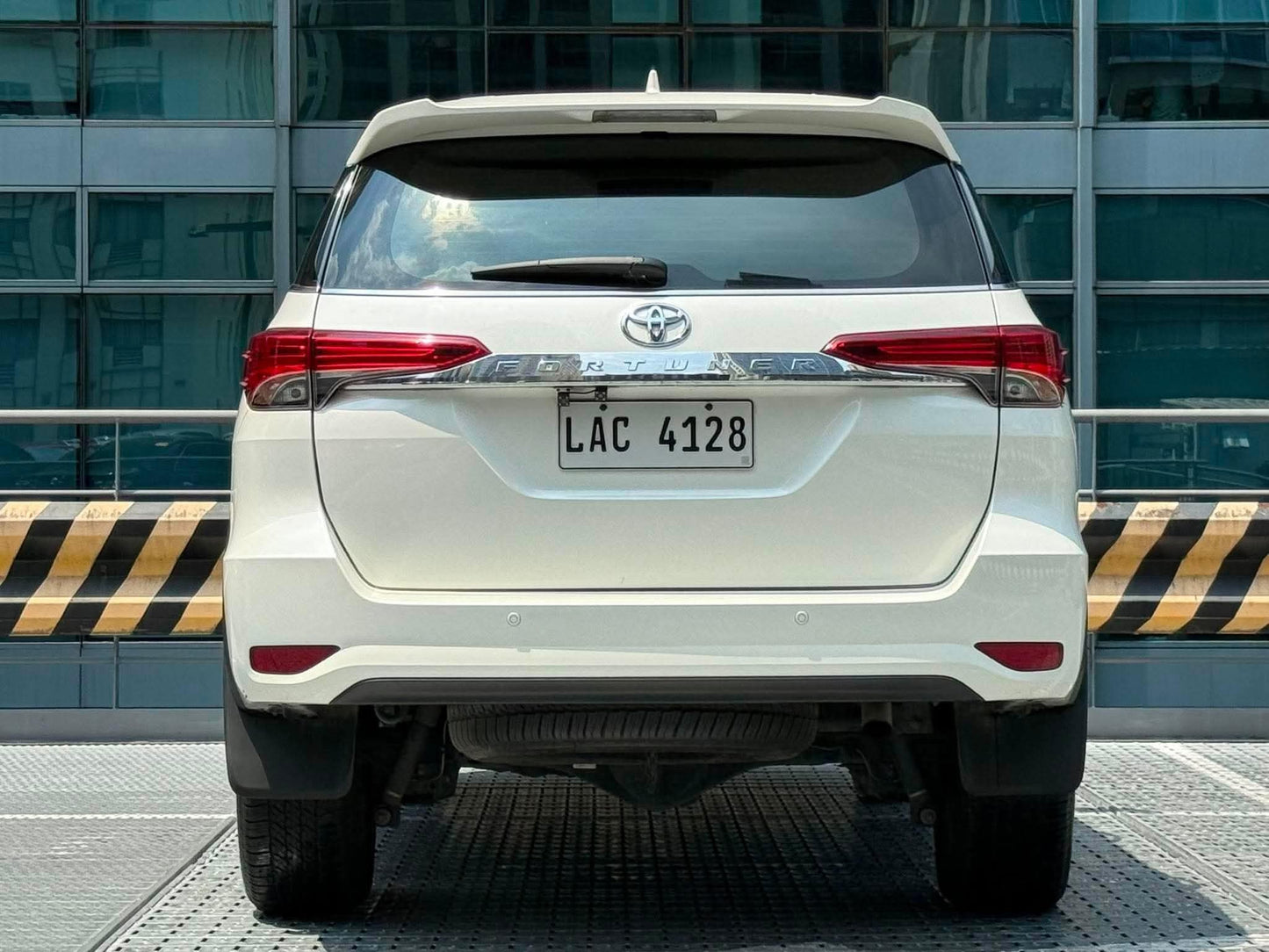 2017 Toyota Fortuner 2.4 V 4X2, Automatic, Diesel