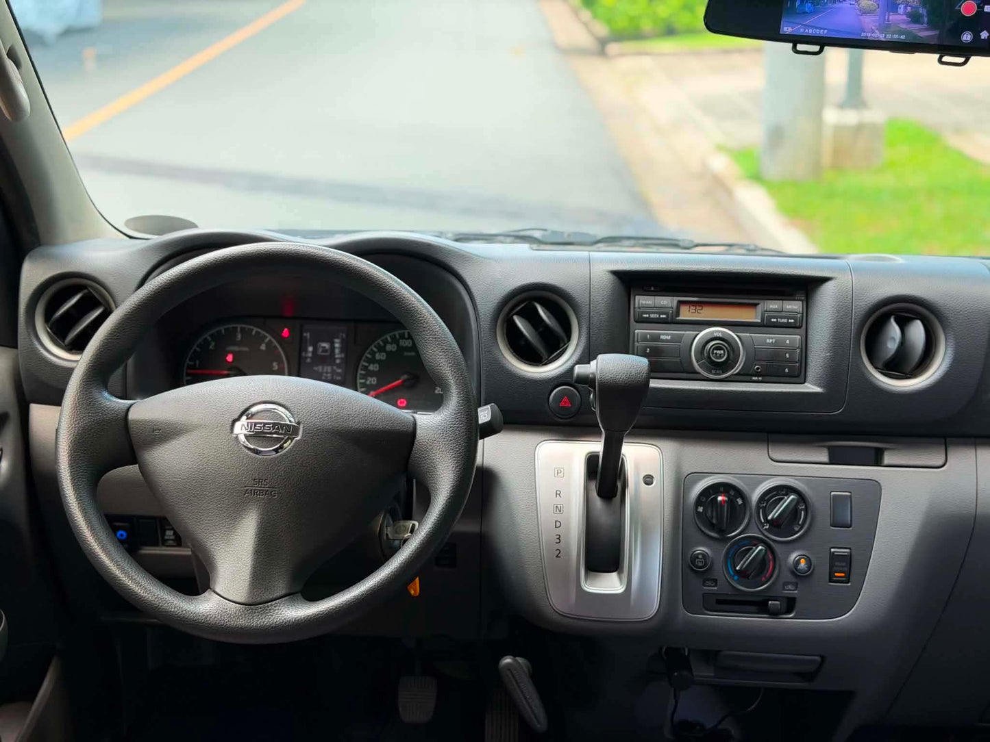 2018 Nissan Urvan Premium NV350 2.5, Automatic, Diesel Artista Van