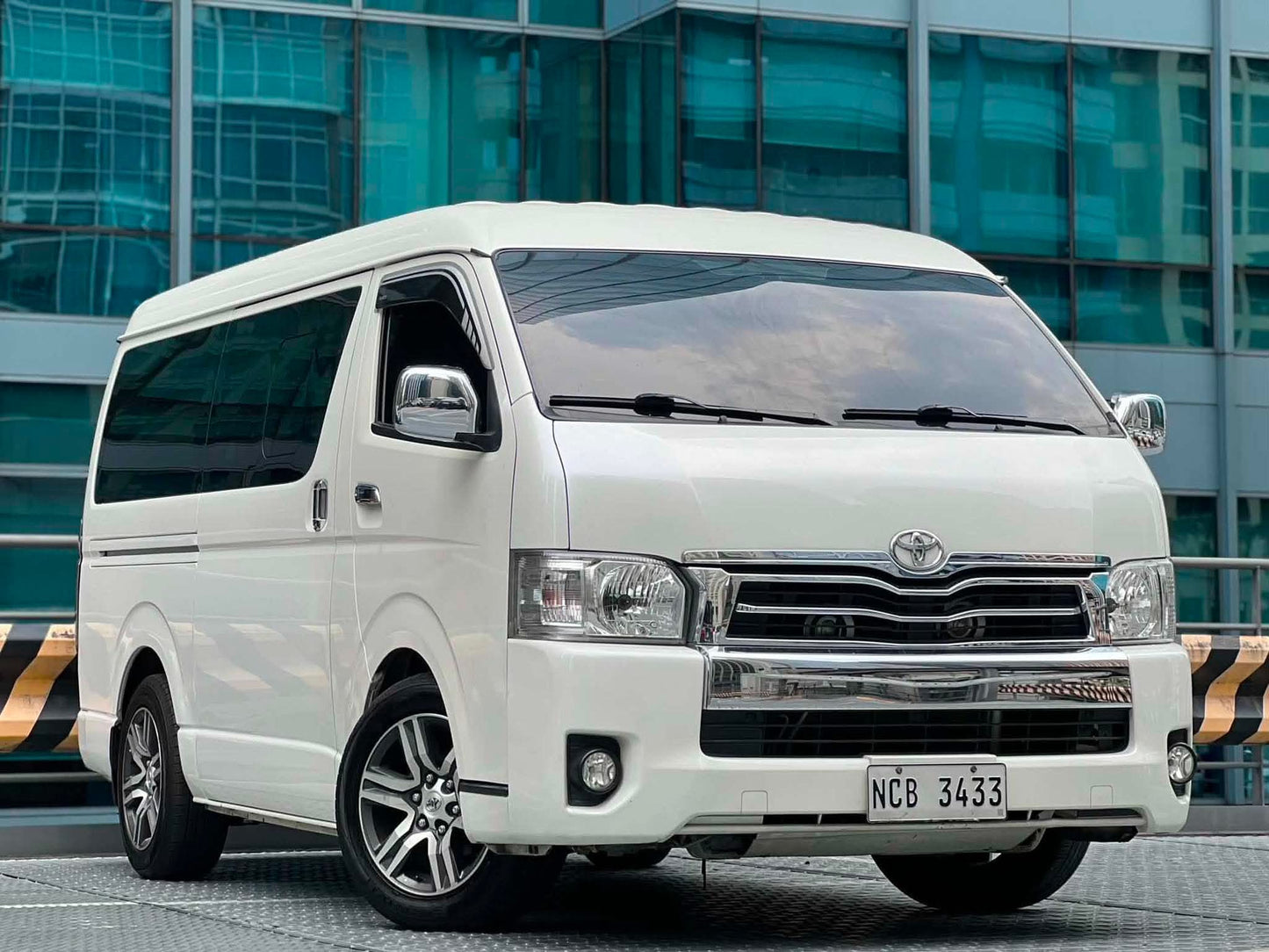 2018 Toyota Hiace Super Grandia 3.0, Automatic, Diesel