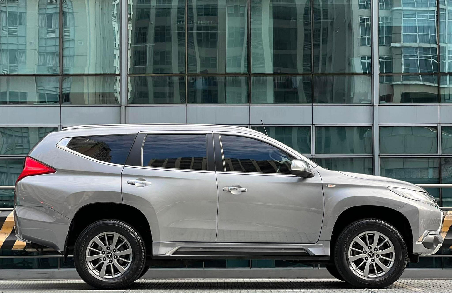 2019 Mitsubishi Montero GLX 4x2, Manual, Diesel