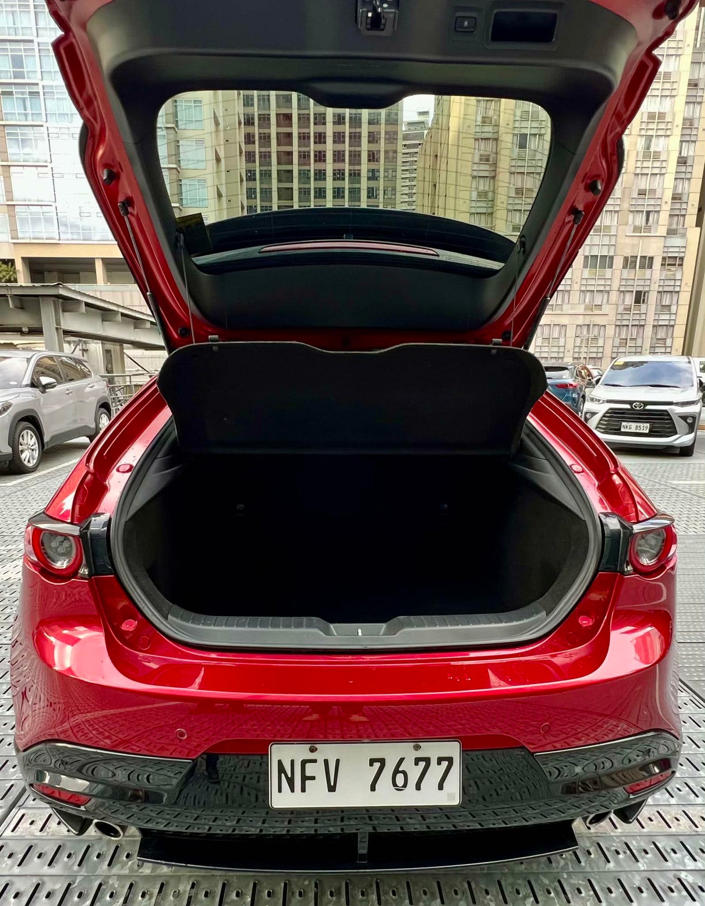 2020 Mazda 3 Hatchback 2.0 Premium, Automatic, Gas