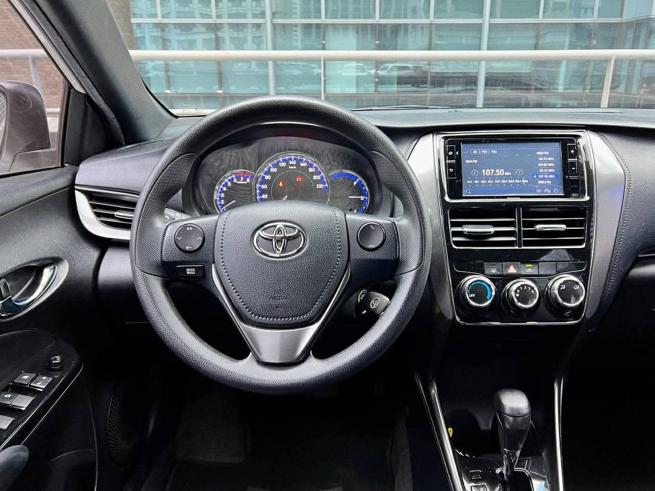 2021 Toyota Yaris 1.3 E  Hatchback Dual VVTi,  Automatic, Gas