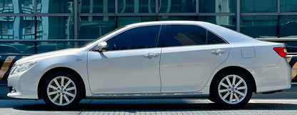 2013 Toyota Camty 2.5 V, Automatic, Gas