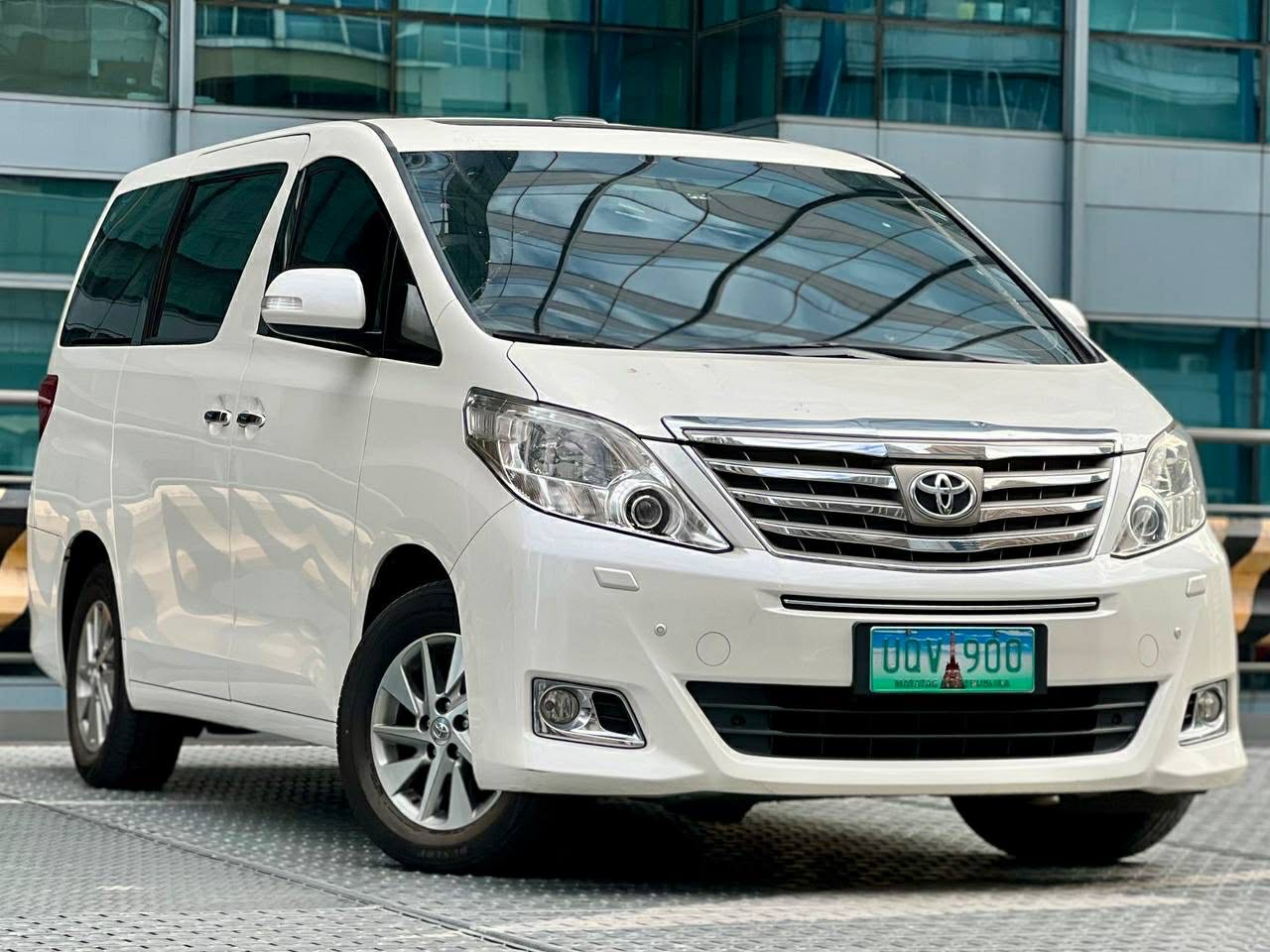 2013 Toyota Alphard 3.5 V6, Automatic, Gas
