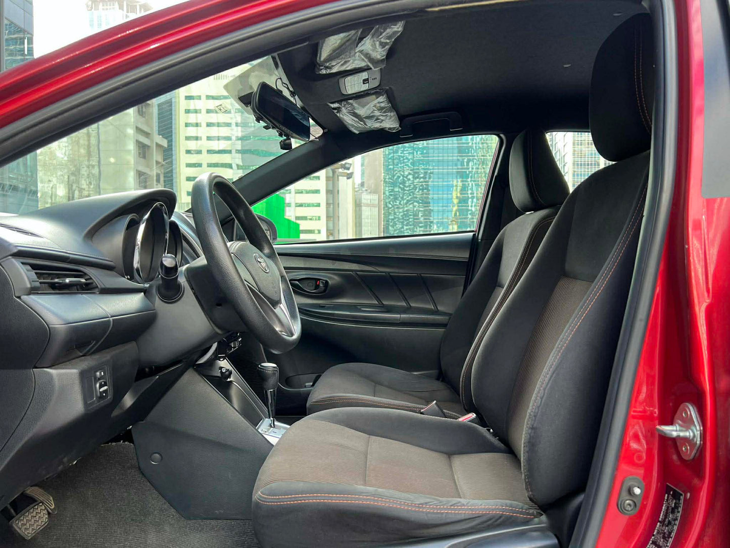 2017 Toyota Yaris 1.3 E, Automatic, Gas