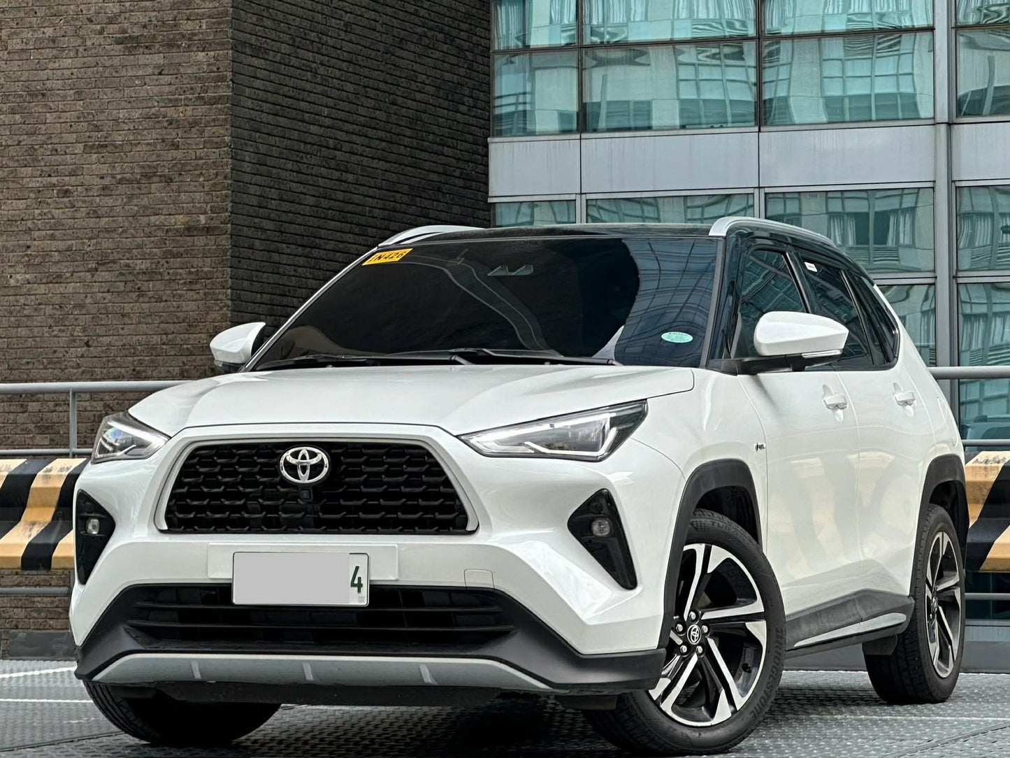 2024 Toyota Yaris Cross S HEV 1.5, Automatic, Gas Hybrid