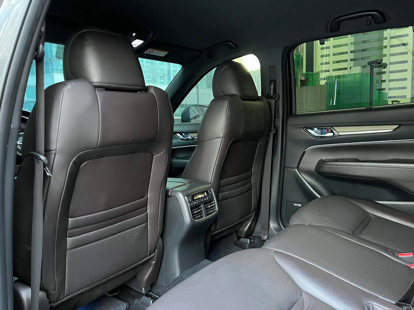 2022 Mazda CX8 Signature 4x2, Automatic, Gas