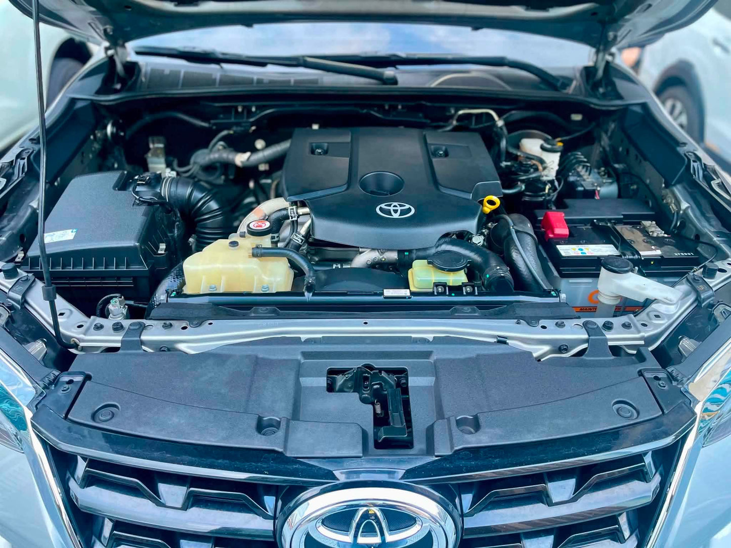 2023 Toyota Fortuner2.4 V 4x2, Automatic, Diesel
