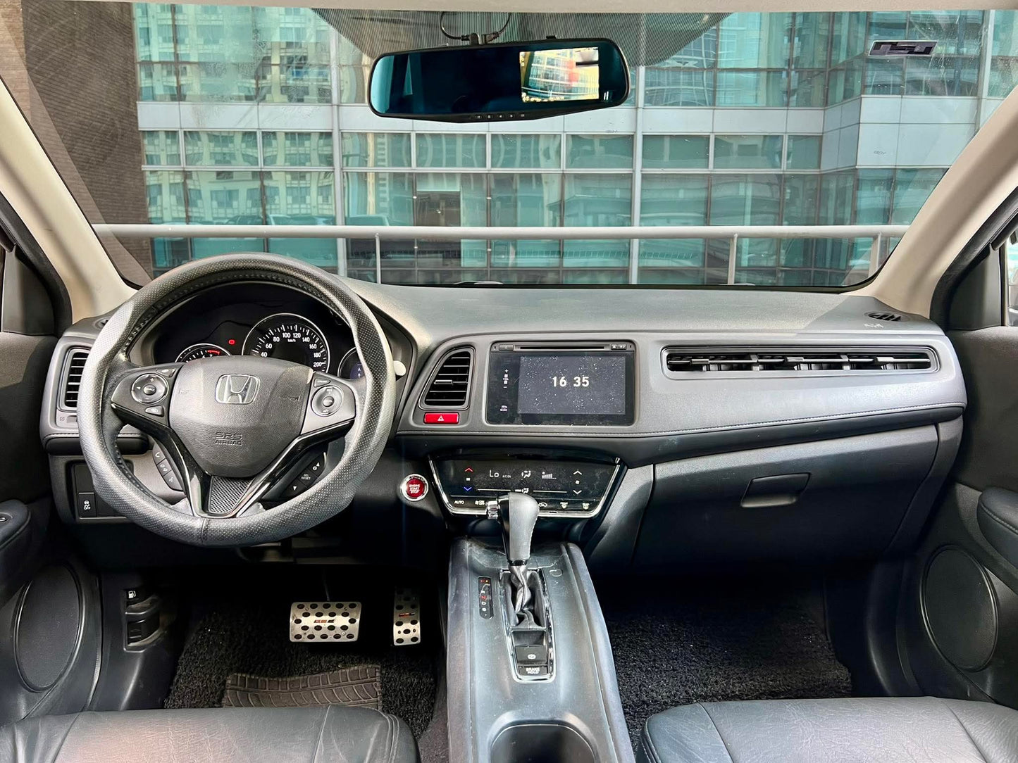 2016 Honda HRV 1.8, Automatic, Gas
