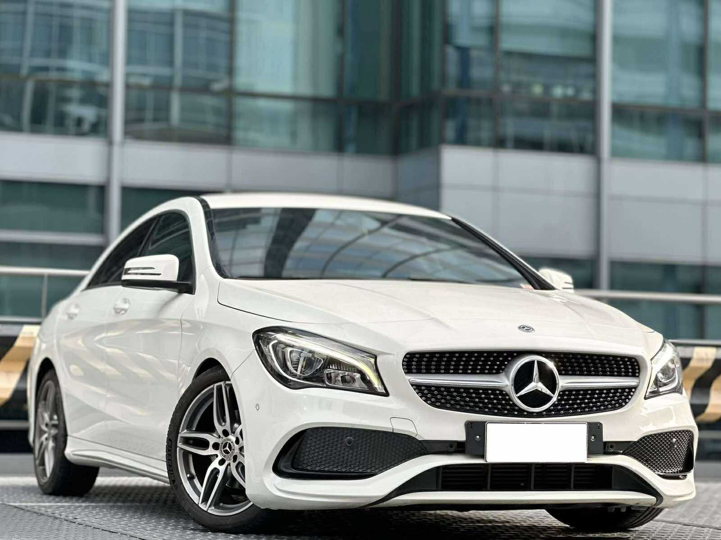 2018 Mercedes Benz CLA180 AMG Line 1.6, Automatic, Gas