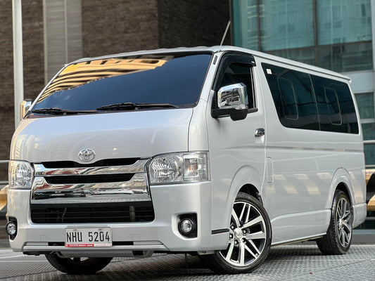 2025 Toyota HiAce Commuter 3.0, Manual, Diesel