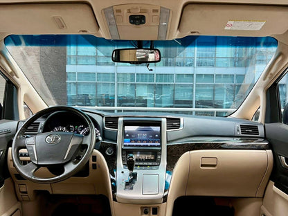 2013 Toyota Alphard 3.5 V6, Automatic, Gas