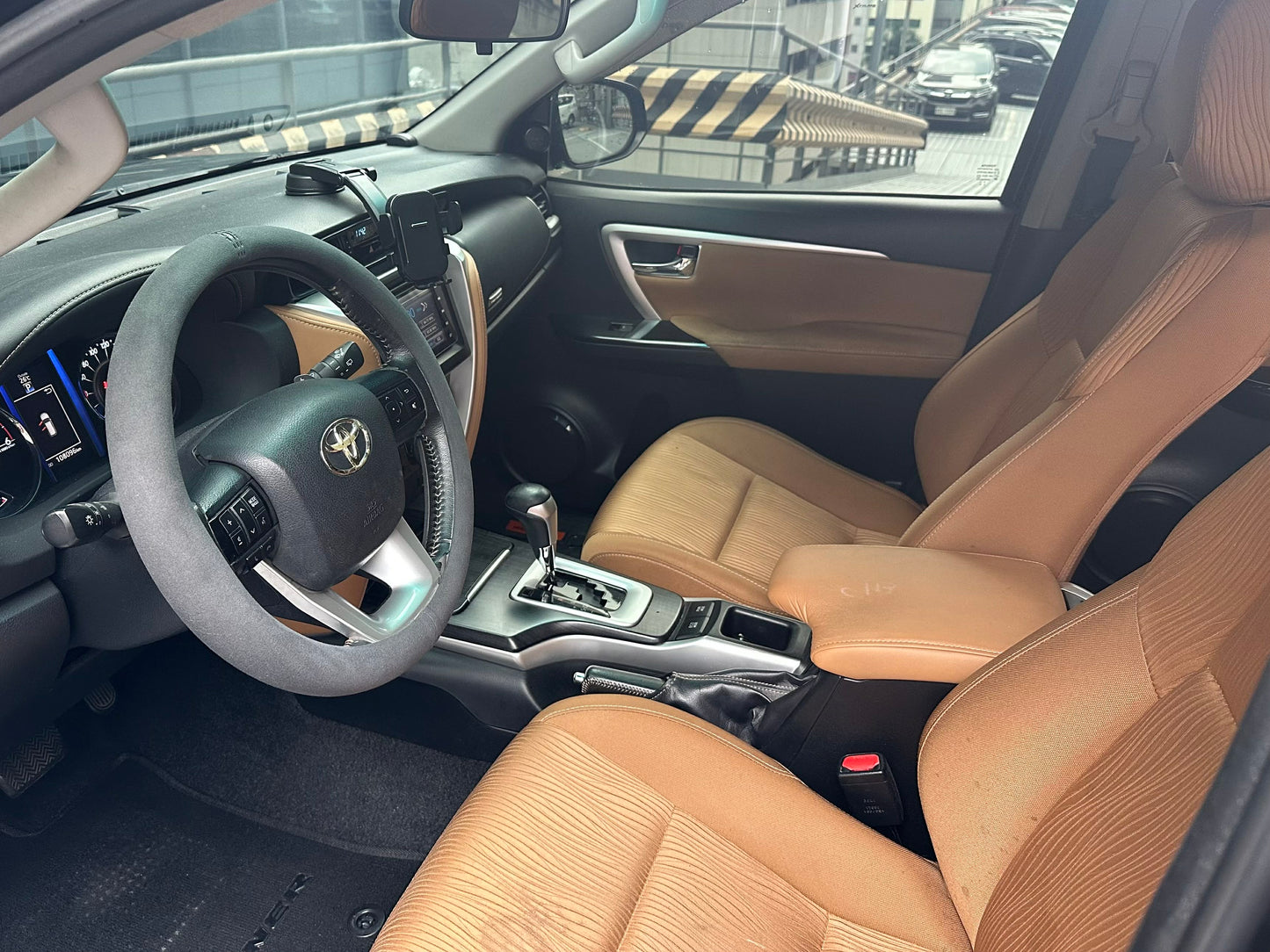 2016 Toyota Fortuner 2.4 G 4x2, Automatic, Diesel