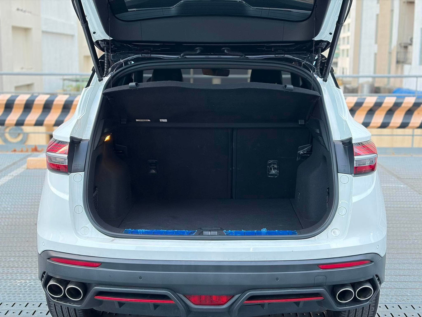 2023 Geely Coolray Sport SE 1.5,
Automatic, Gas