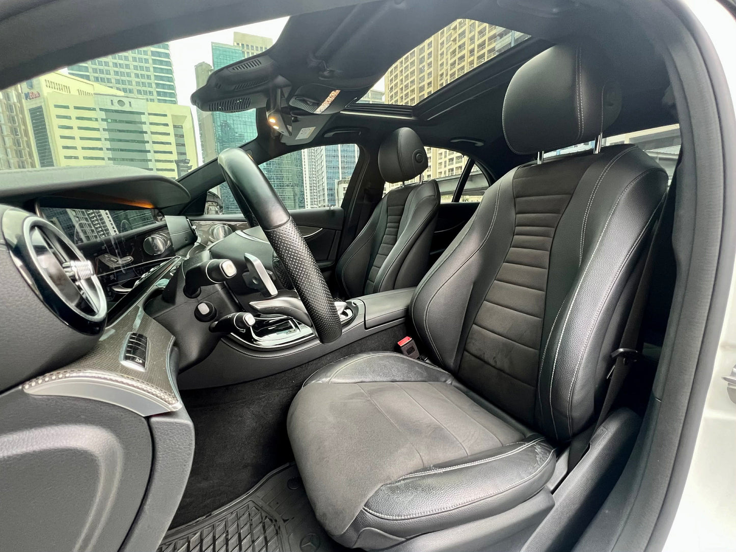 2017 Mercedes Benz E200 AMG 2.0, Automatic, Gas