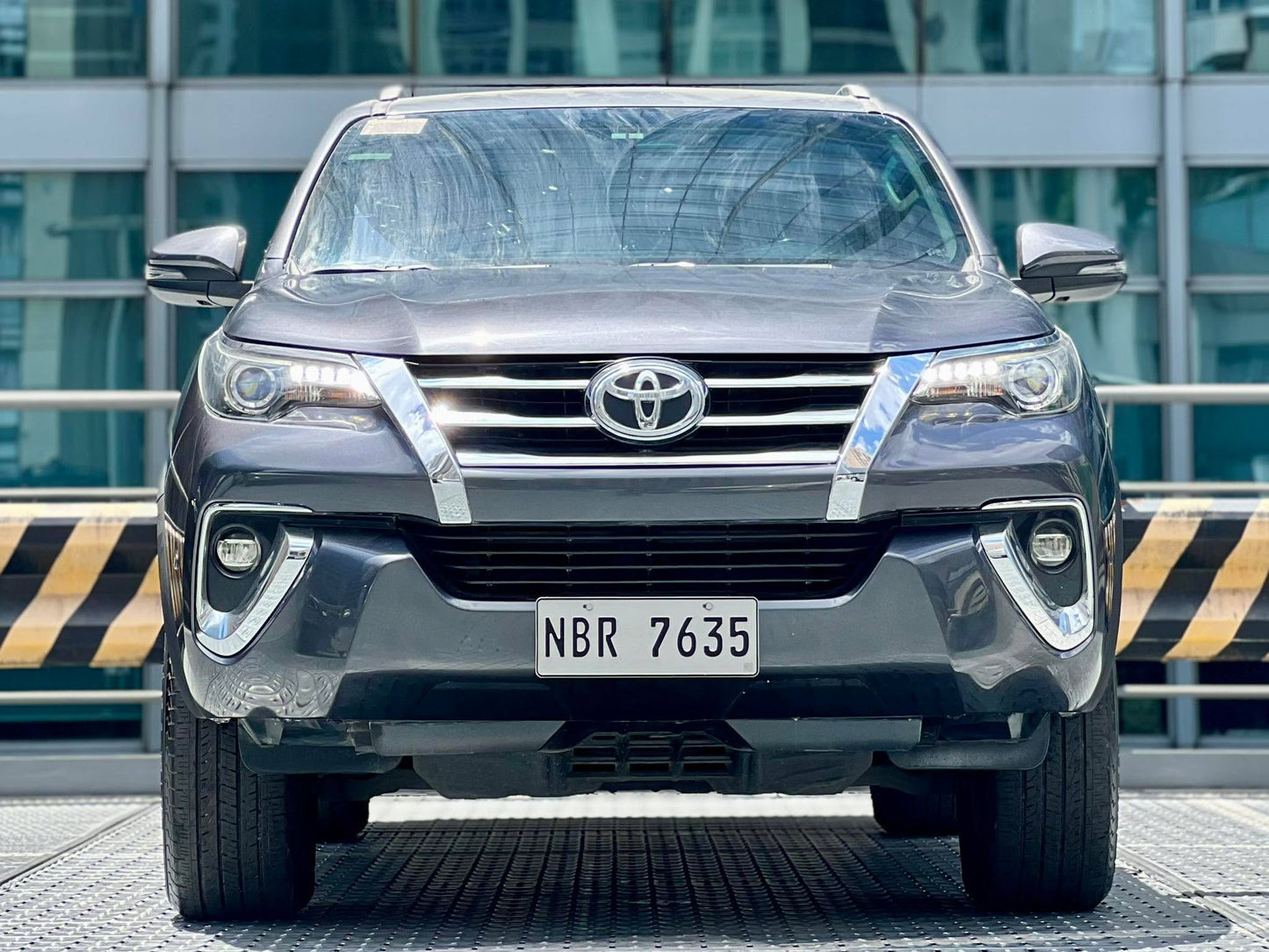 2018  Toyota Fortuner V 4x2 2.4, Automatic, Diesel