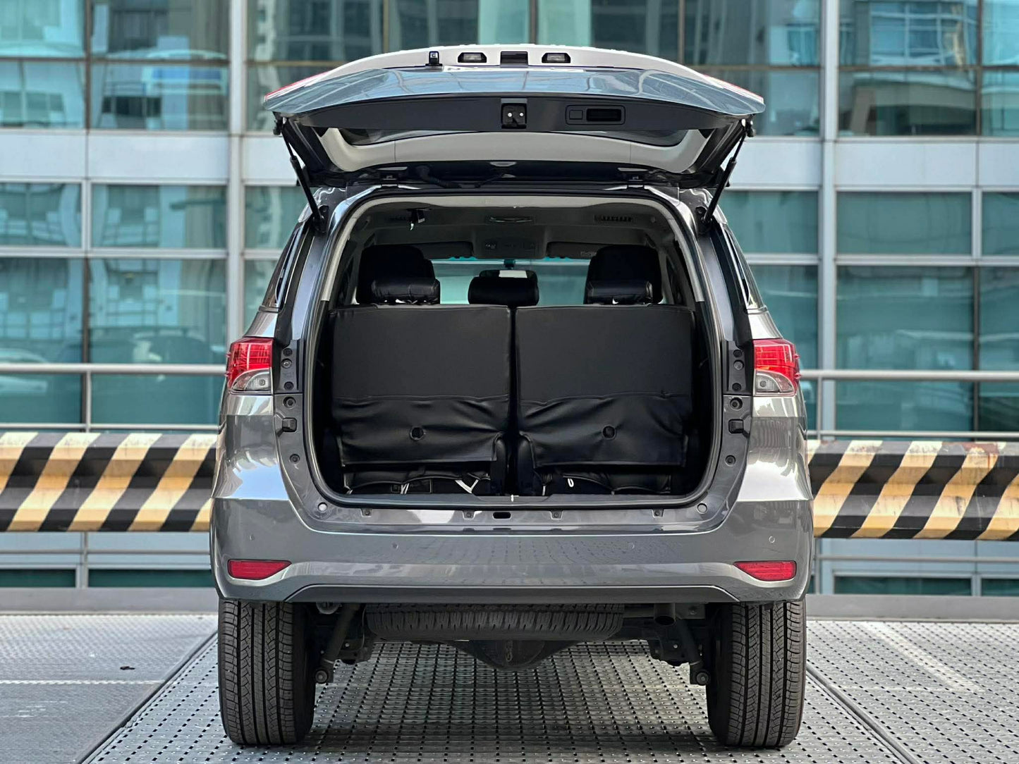 2022 Toyota Fortuner G, Automatic, Diesel