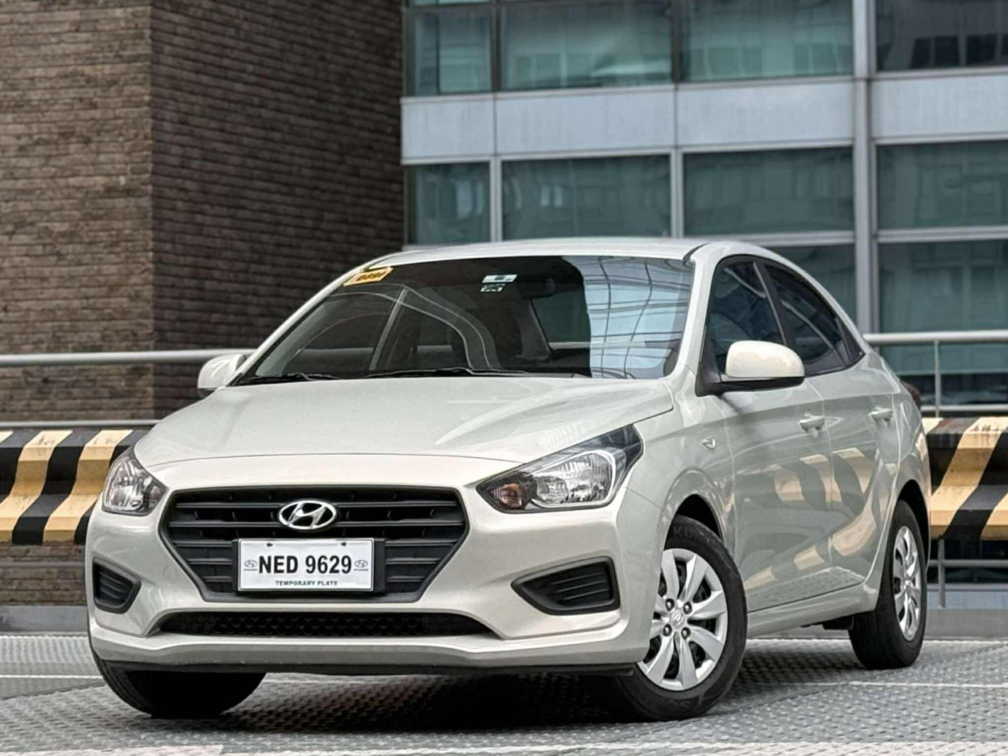 2019 Hyundai Reina GL 1.4, Manual, Gas