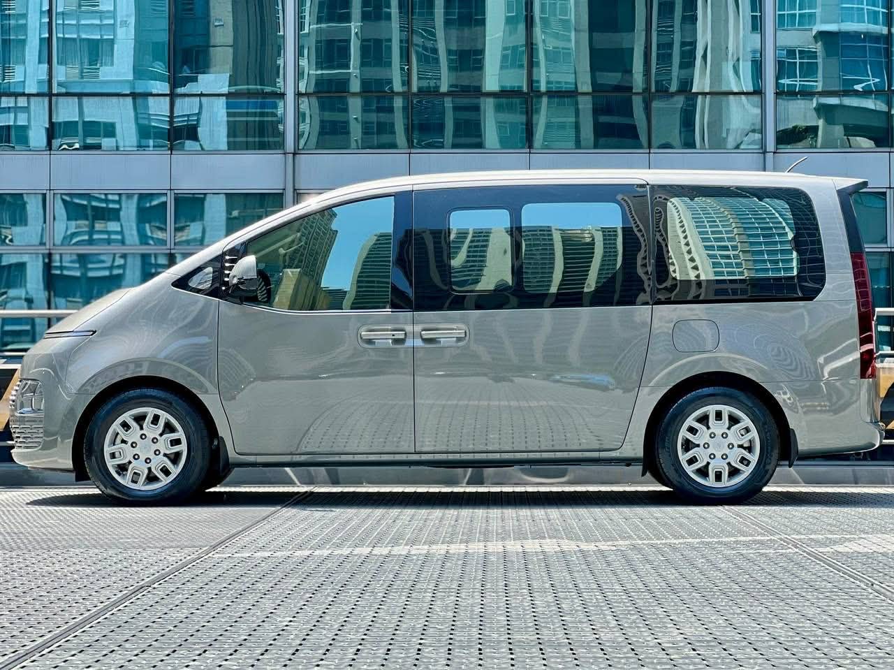 2023 Hyundai Staria 2.2 GLS, Automatic, Diesel