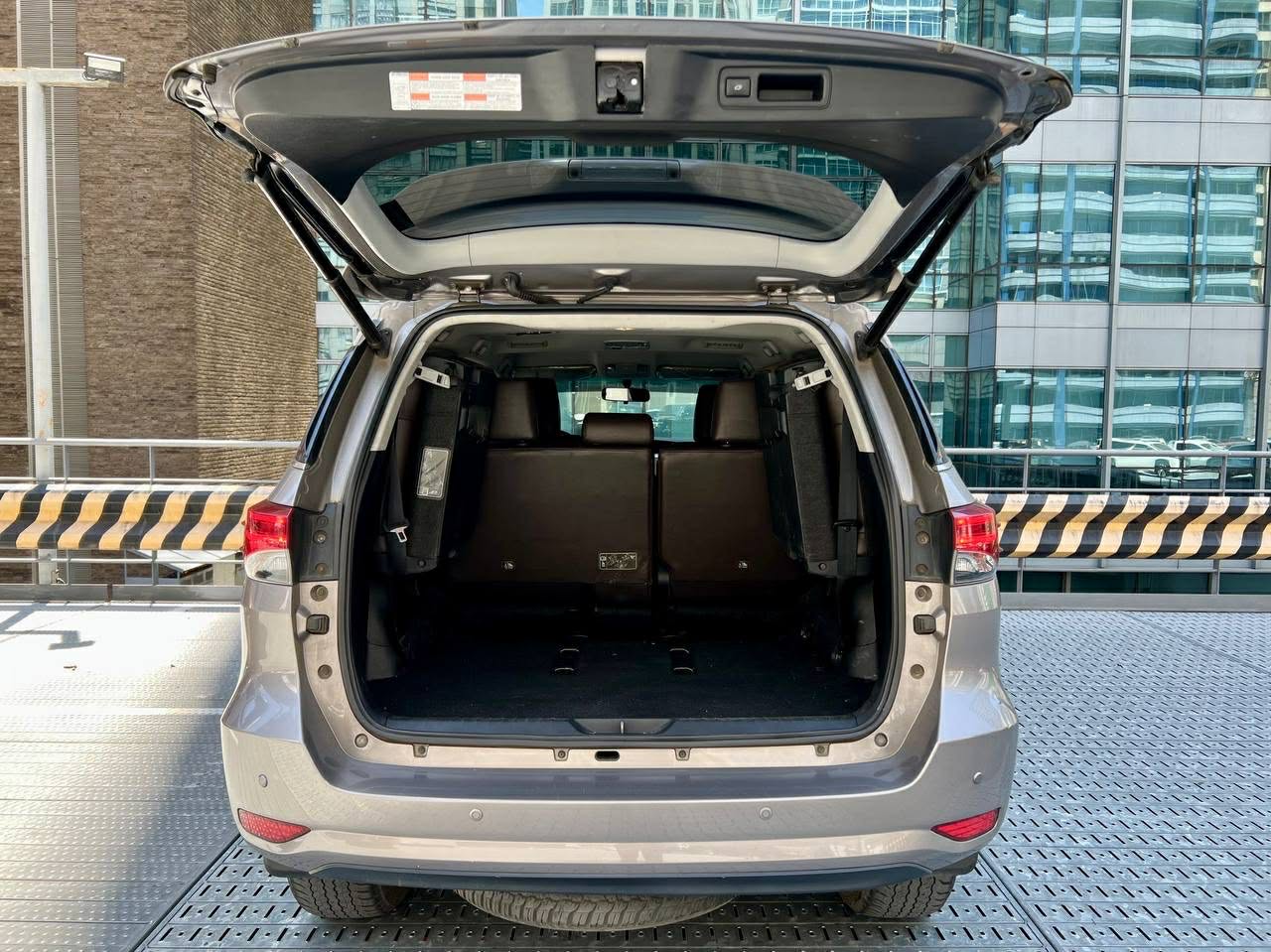 2018 Toyota Fortuner 4x2 V, Automatic, Diesel