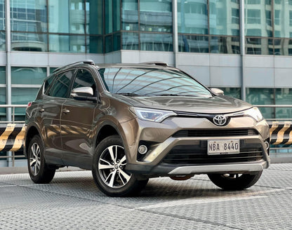 2017 Toyota Rav4 Premium,   Automatic, Gas