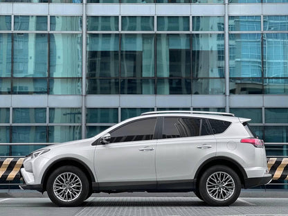 2016 Toyota Rav4 4x4, Automatic, Gas