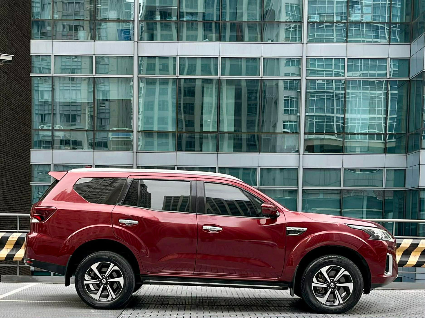 2022 Nissan Terra 2.5L VL 4x4, Automatic, Diesel