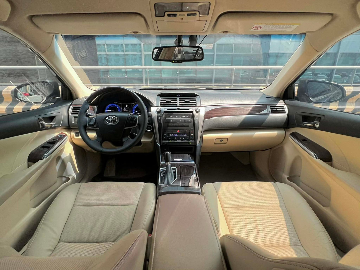 2018 Toyota Camry 2.5 V, Automatic, Gas