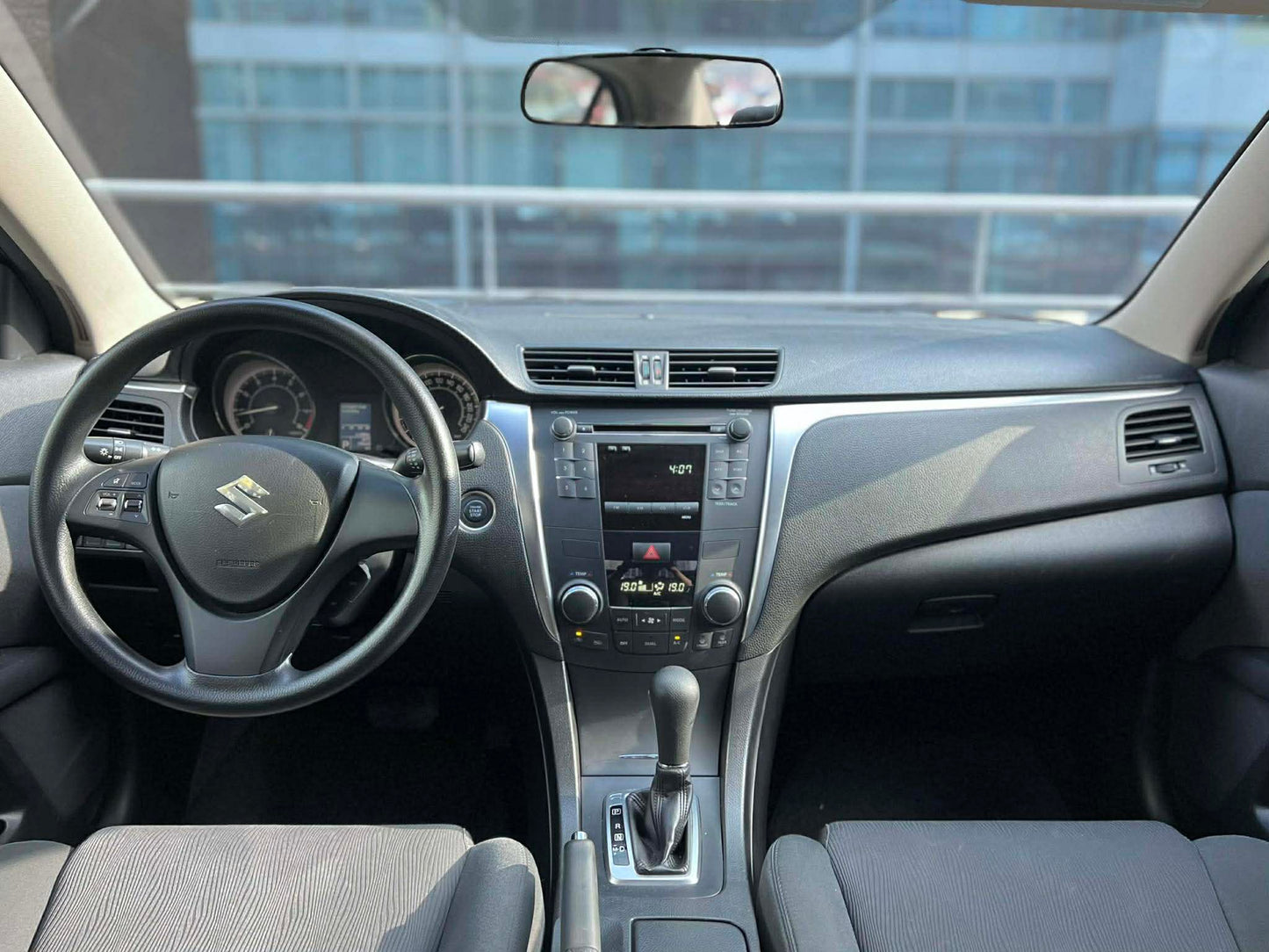 2012 Suzuki Kizashi 2.4, Automatic, Gas