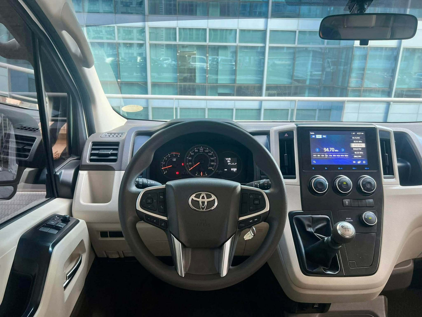 2024 Toyota GL Grandia 2.8L, Manual, Diesel