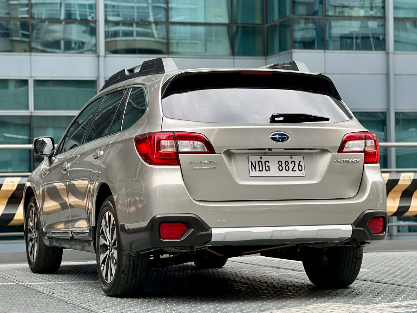 2017 Subaru Outback 3.6 AWD, Automatic, Gas