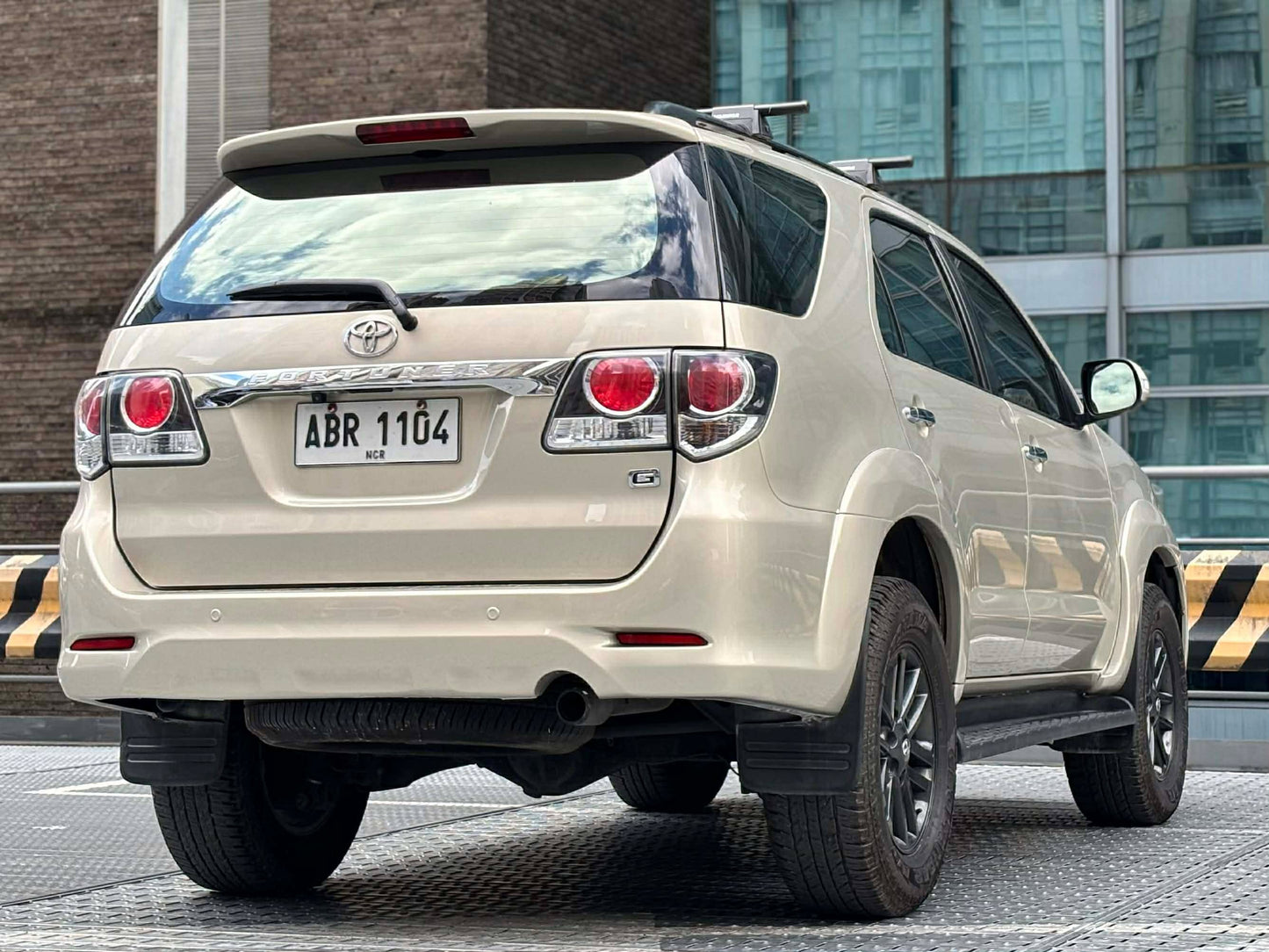 2015 Toyota Fortuner G 4x2 2.5, Manual, Diesel