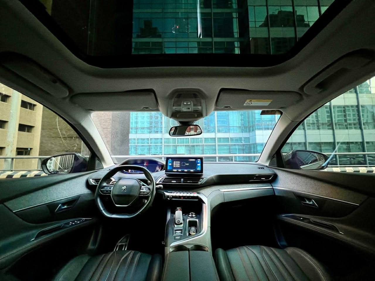 2022 Peugeot 5008 GT Gas Automatic,