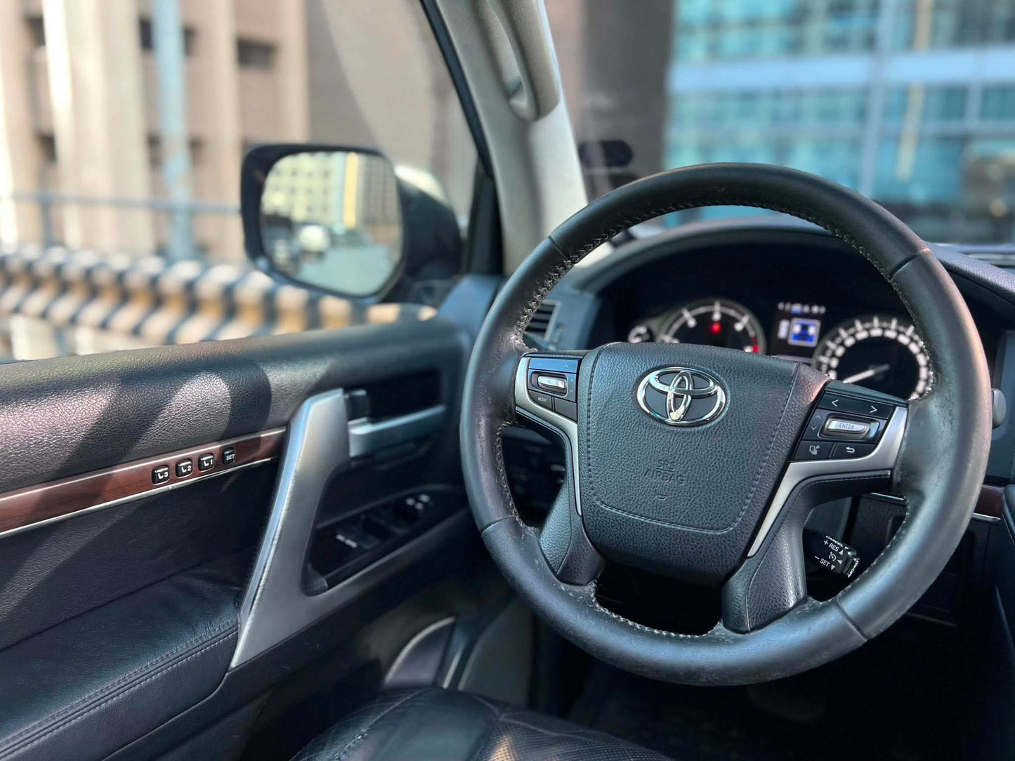 2017 Toyota Land Cruiser LC200 VX Premium 4x4 V8,  Diesel Automatic