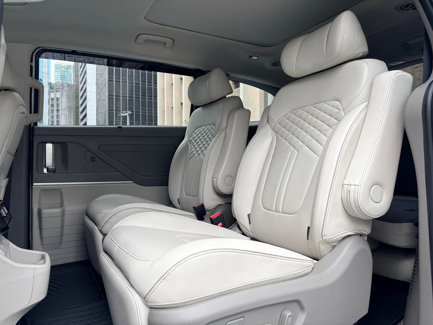 2024 Hyundai Custin 1.5T Premium, Automatic, Gas