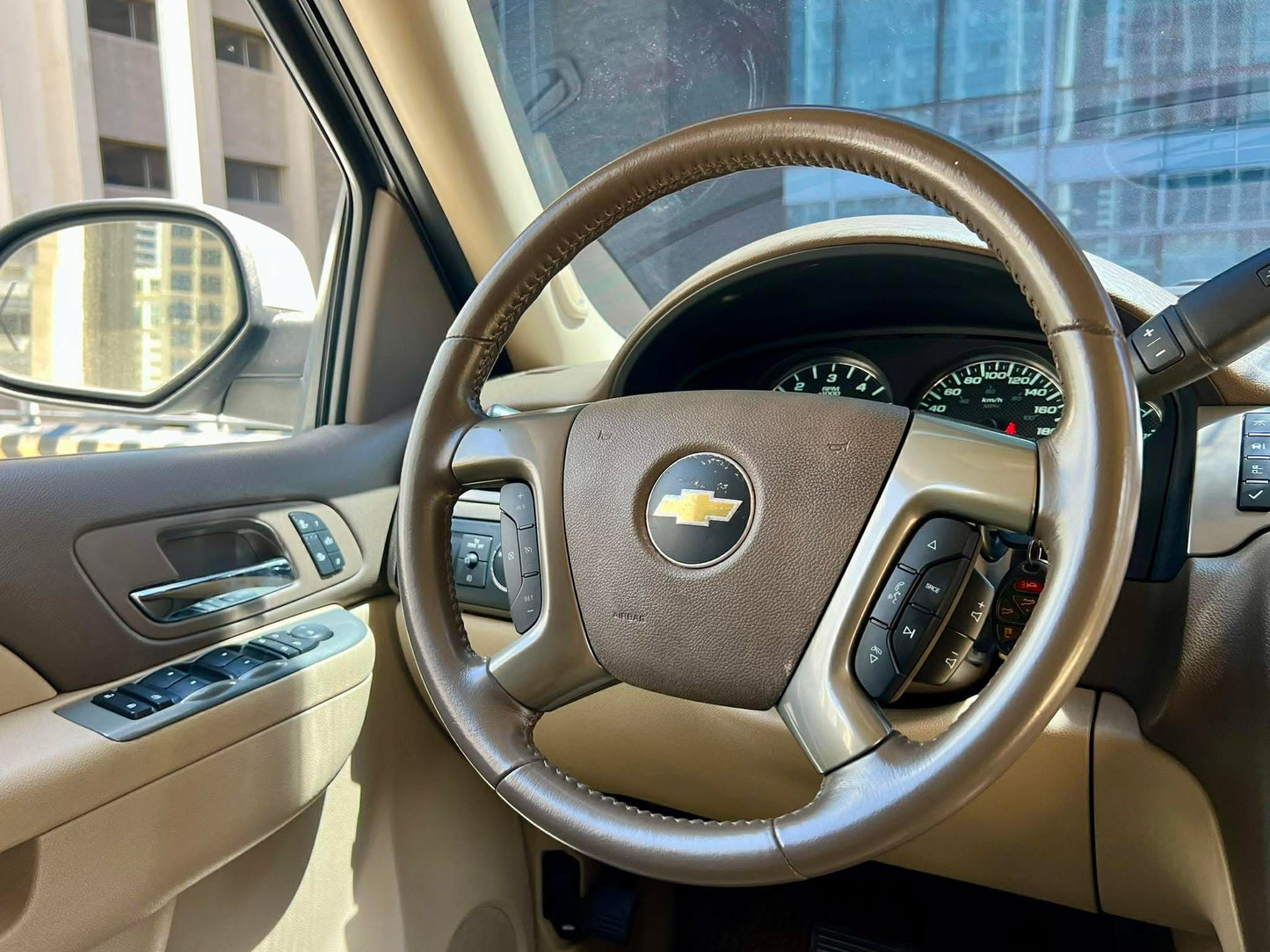 2012 Chevrolet Suburban 4x4  V8 Z71 5.3, Automatic, Gas