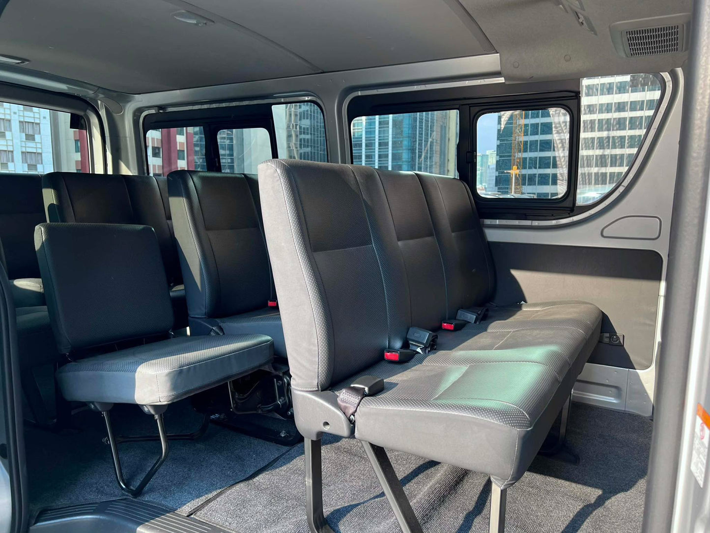 2021 Toyota HiAce Commuter 3.0, Manual, Diesel