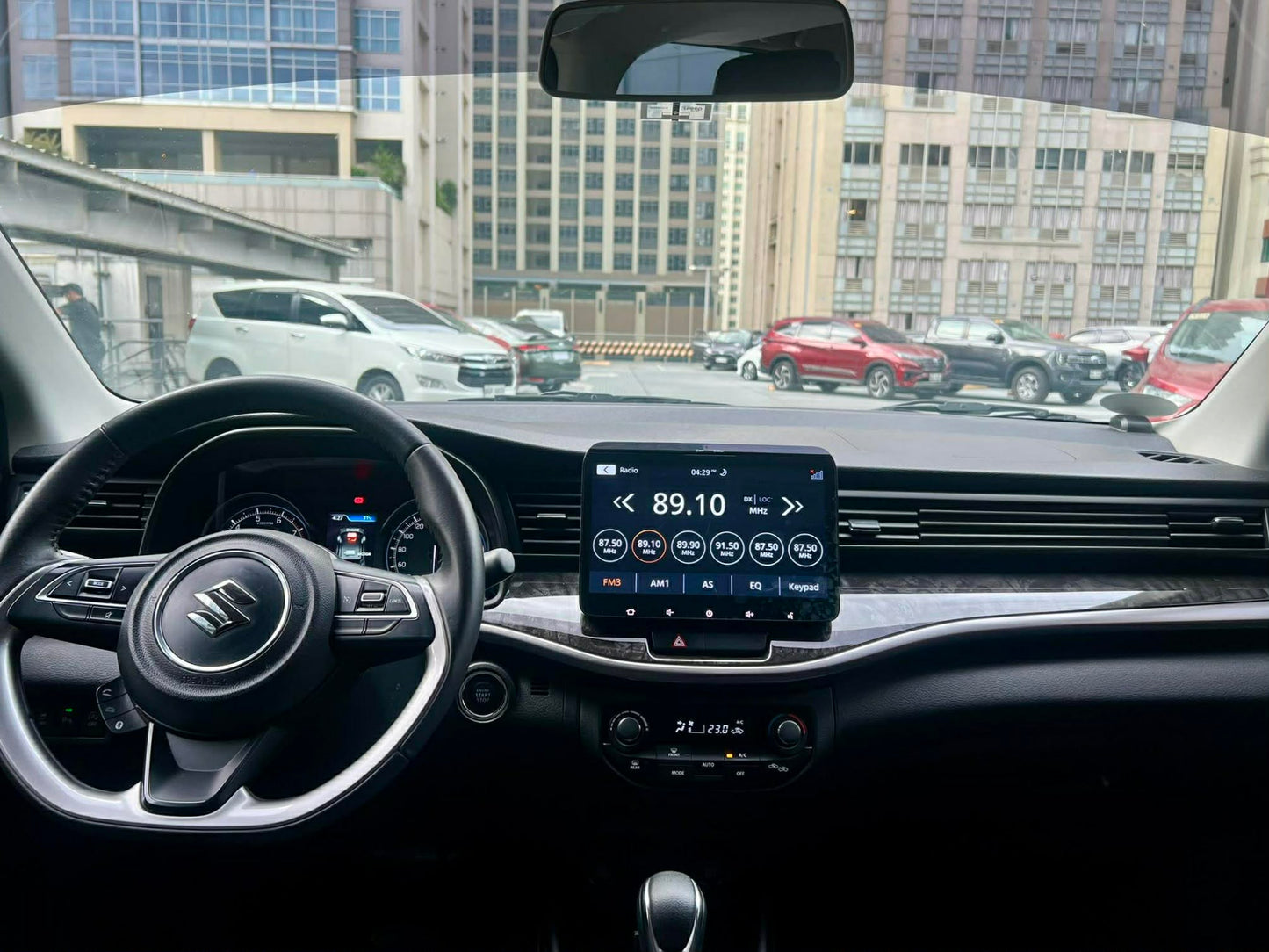 2025 Suzuki XL7 Hybrid GLX, Automatic, Gas