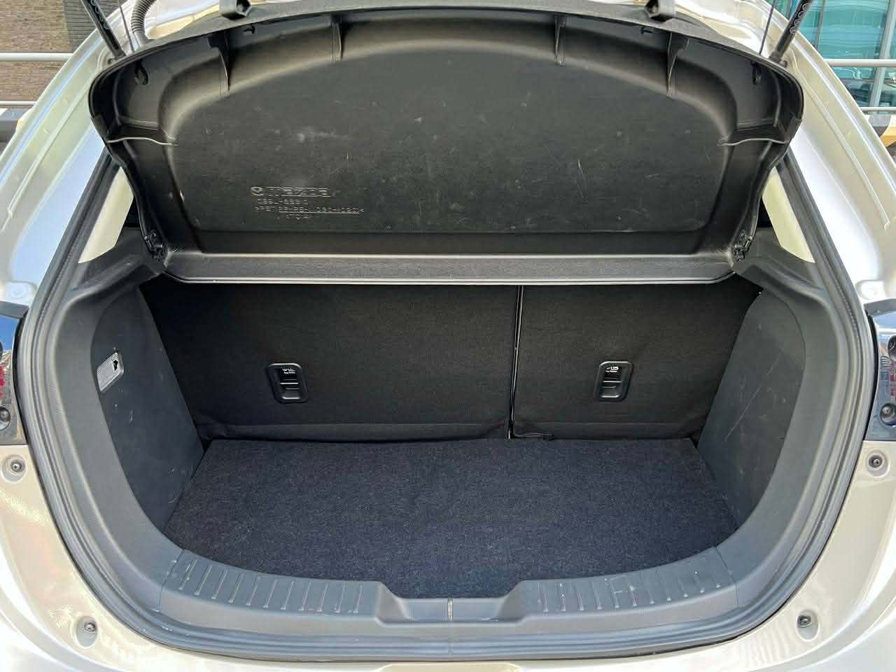 2022 Mazda 2 Premium 1.5, Automatic, Gas