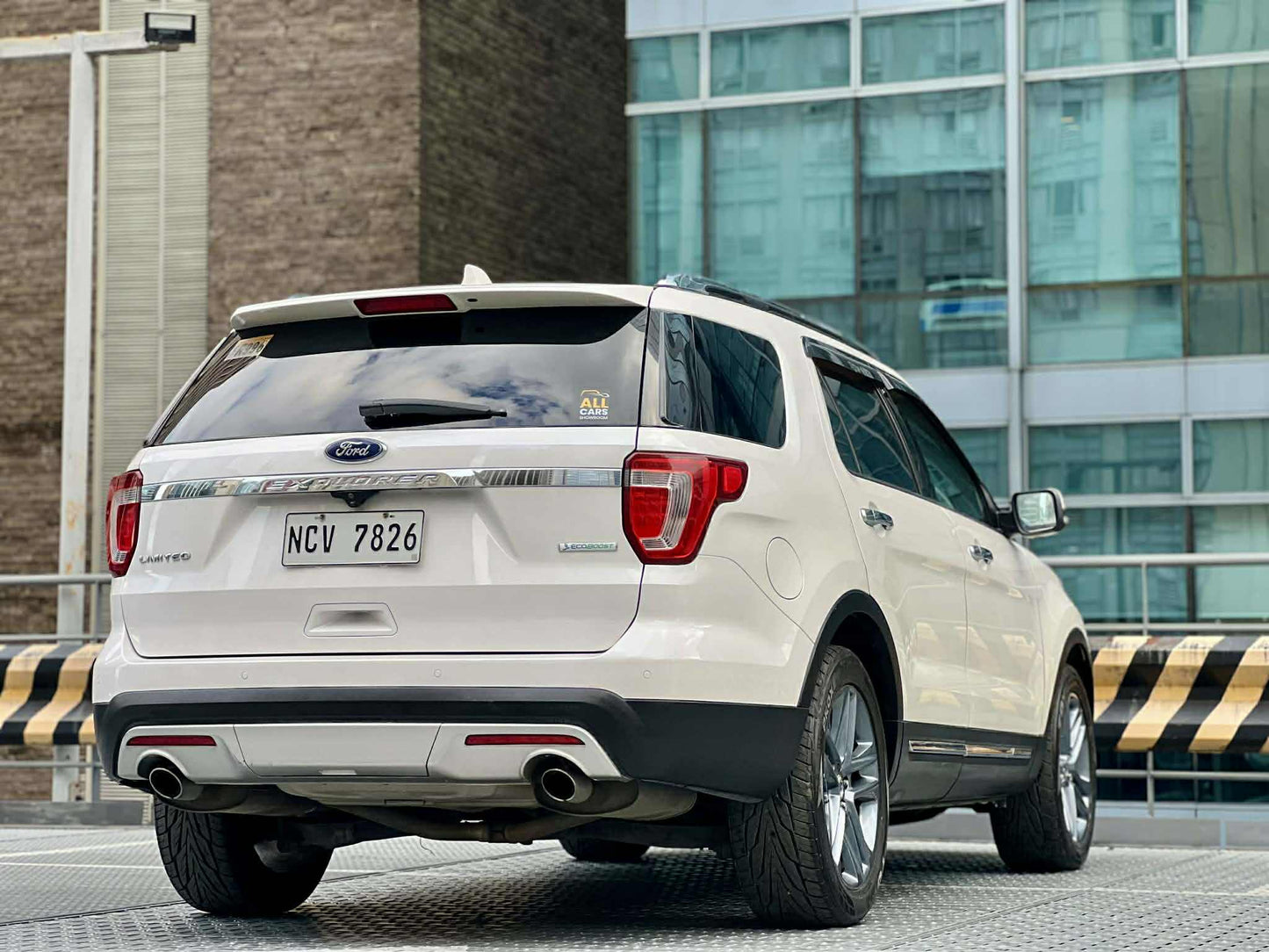 2017 Ford Explorer 2.3 Ecoboost Limited 4x2, Automatic, Gas