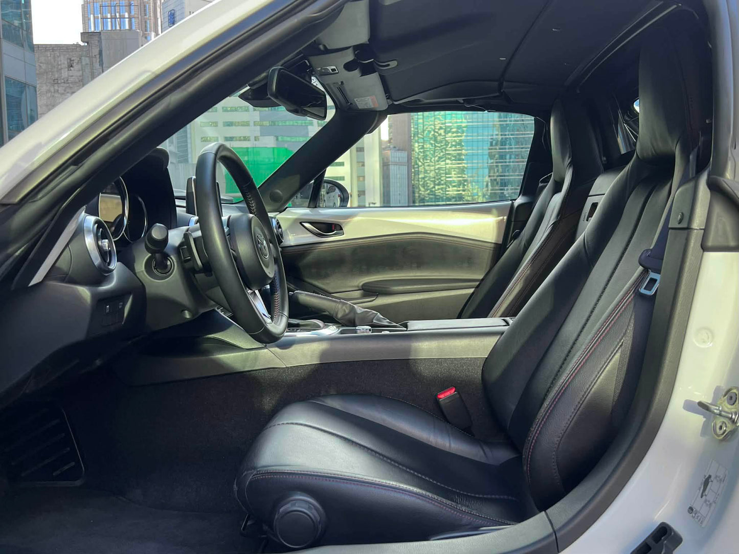 2017 Mazda Miata MX5 2.0 RF, Automatic, Gas